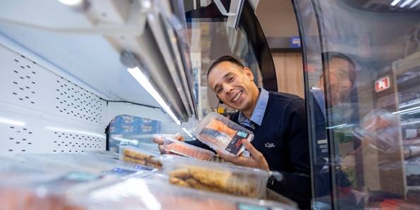 LU_2-1_AssistantStoreManager_V1.jpg